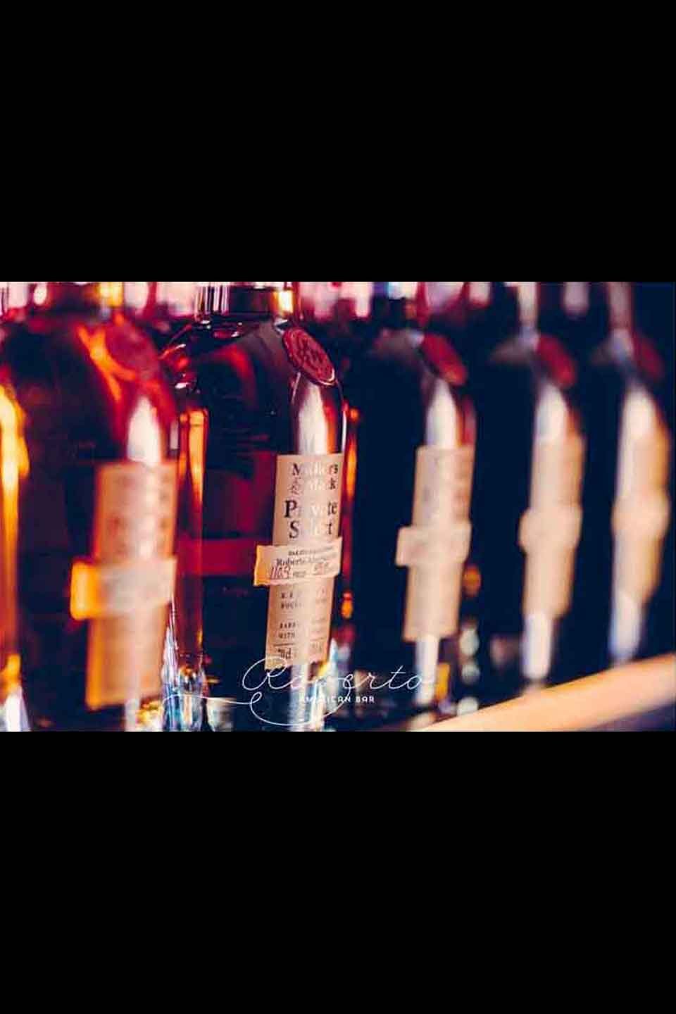 This specially dedicated barrel was bottled at the Maker’s Mark distillery in Kentucky, USA.