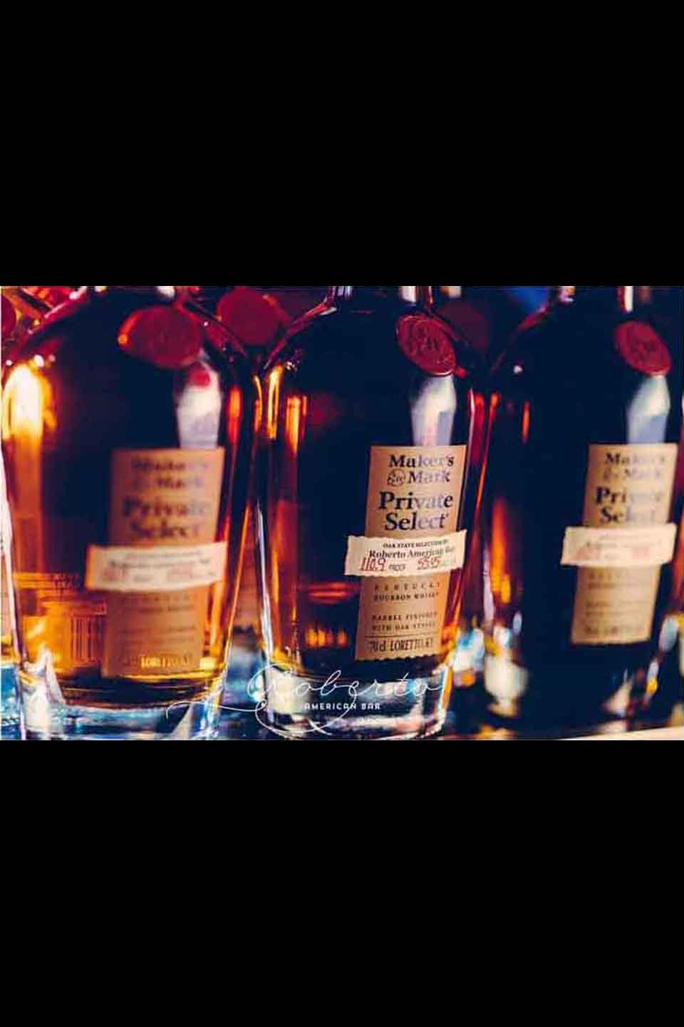 This specially dedicated barrel was bottled at the Maker’s Mark distillery in Kentucky, USA.